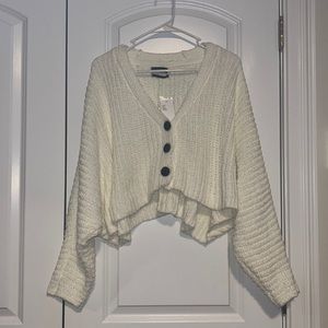 Urban Outfitters: Cropped Nit Cardigan/Sweater Size L